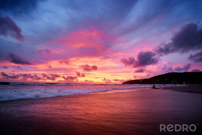 Tableau  Beautiful landscape. Sunset on the sea shore.
