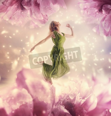 Tableau  Belle jeune femme sautant sur une fleur géante