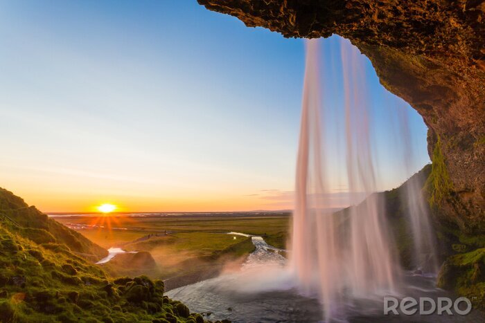 Tableau  Cascade dans les rochers
