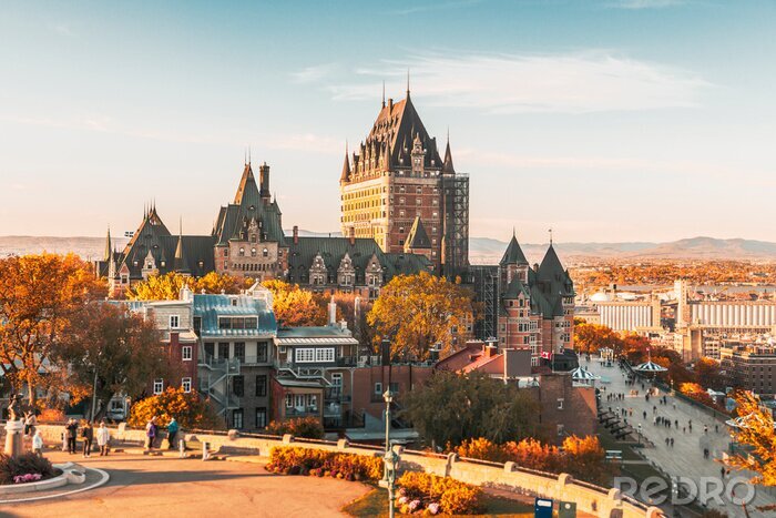 Tableau  Cityscape or skyline of Chateau Frontenac, Dufferin Terrace and Saint Lawrence river at overlook in old town