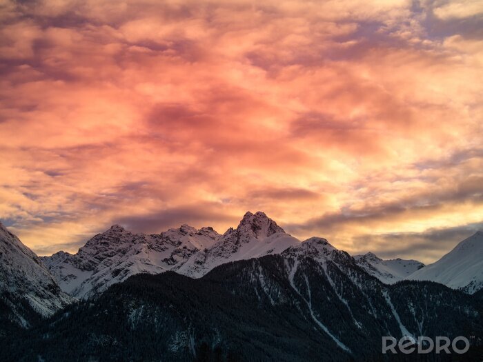 Tableau  Coucher de soleil dans les montagnes