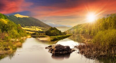 Coucher de soleil sur la rivière
