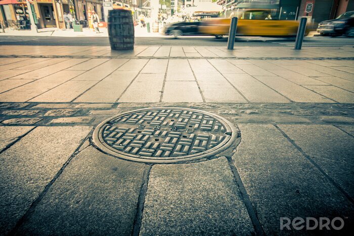 Tableau  Couvercle du drain trou d'homme dans les rues de Manhattan inférieure