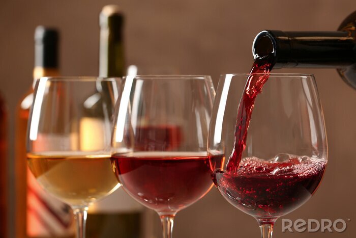 Tableau  Du vin versé dans des verres
