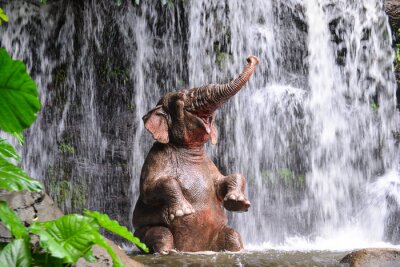 Tableau  Éléphant à la cascade