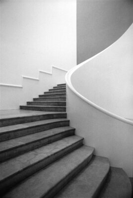 Tableau  escalier noir et blanc