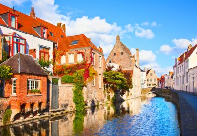 Fabuleux village au bord de l'eau