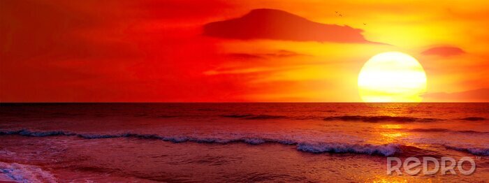Tableau  Fantastic sunset over ocean