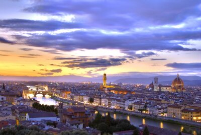 Florence avec les montagnes en arrière-plan
