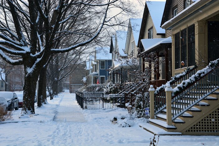Tableau  Fresh snow covers the sidewalk in a residential neighborhood of Chicago