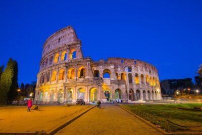 La Rome antique et le Colisée la nuit