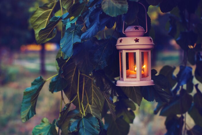 Tableau  Lanterne magique, avec une bougie allumée