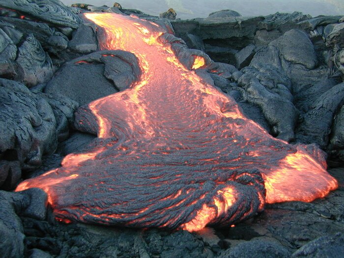Tableau  Lave chaude sur les rochers