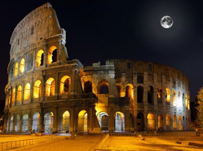 Le Colisée, à Rome. Vue de nuit