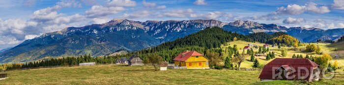 Tableau  Les montagnes de Bucegi viennent de Fundata vilage, Brasov, Roumanie