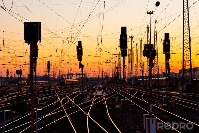 Tableau  Les voies ferrées au coucher du soleil