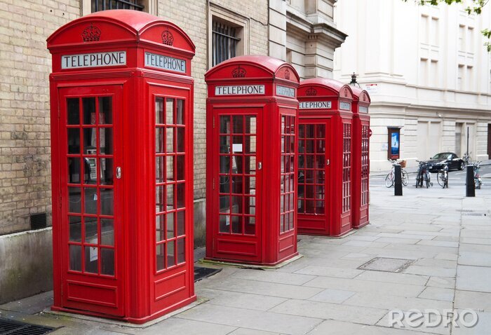 Tableau  Londres et les cabines téléphoniques de la ville