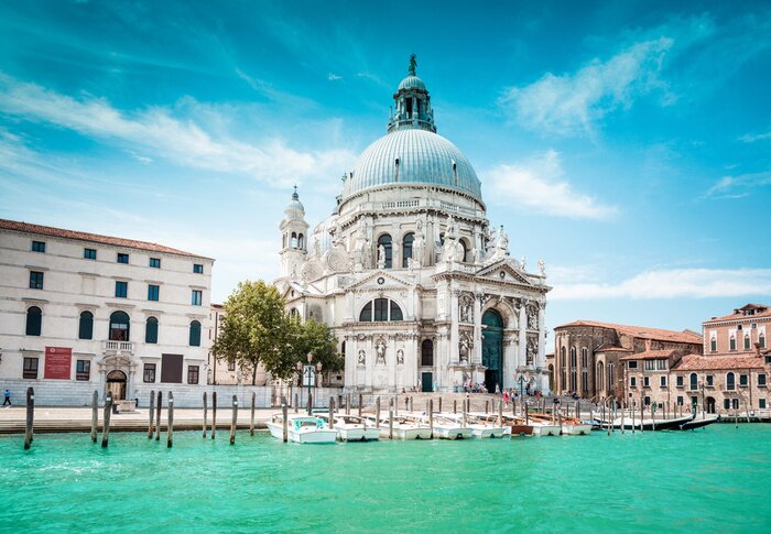 Tableau  Magnifique basilique par une journée ensoleillée