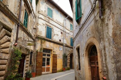 Maison aux murs délabrés