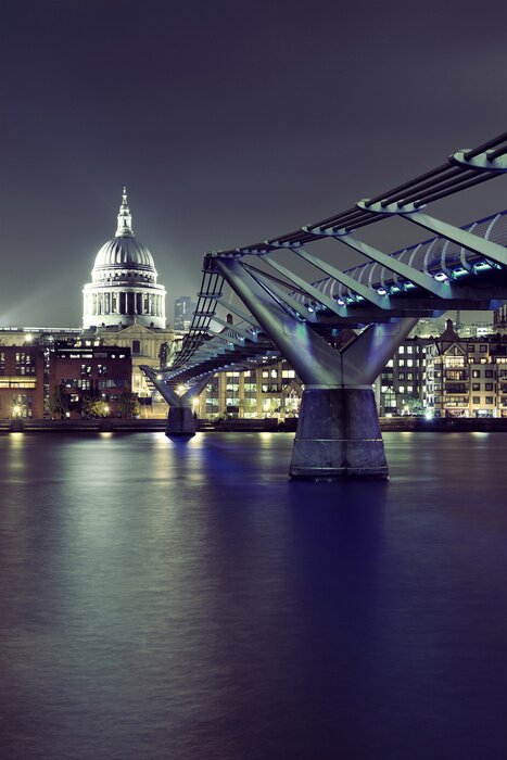Tableau  Millennium Bridge et St Pauls