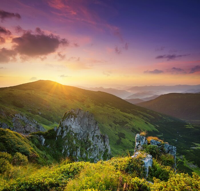 Tableau  Montagnes et coucher de soleil violet