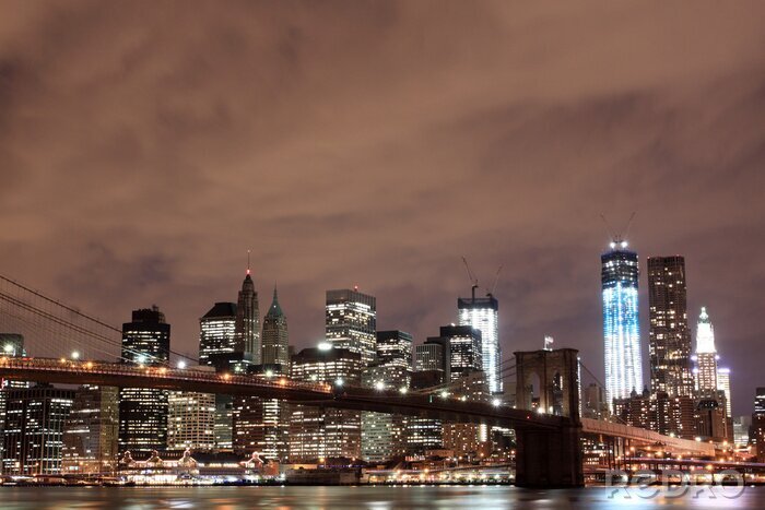 Tableau  Nuit ciel couvert et New York