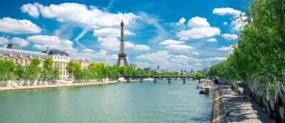 Panorama de fleuve à Paris