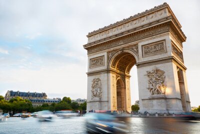Paris l'Arc de Triomphe un après-midi
