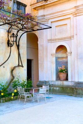 Parvis couvert intime