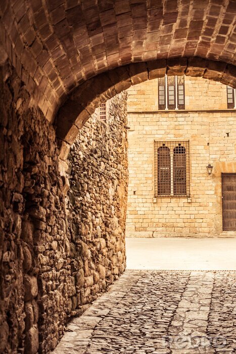 Tableau  Passage et arc en pierre