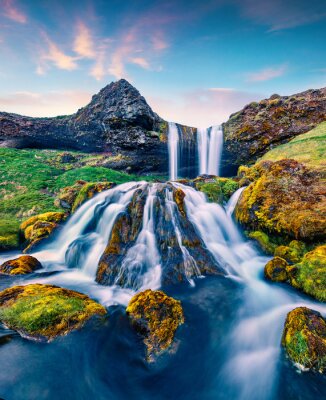Tableau  Paysage islandais avec une cascade
