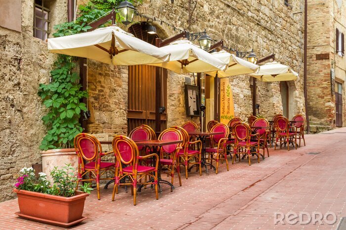 Tableau  Petit café au coin de la vieille ville en Italie