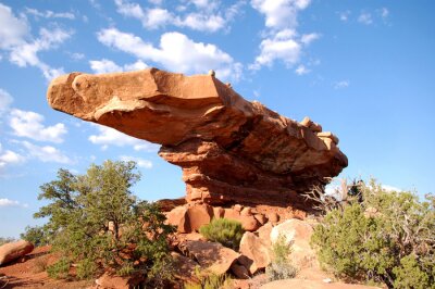 Tableau  piédestal de roche naturelle mégalithique dans le désert sud de l'Utah