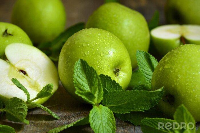 Tableau  Pommes avec des feuilles de menthe