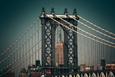 Pont de Brooklyn aux couleurs foncées