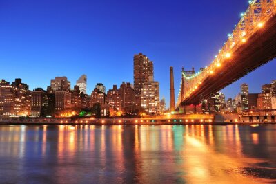 Pont qui mène à Manhattan