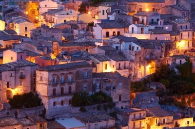 Ragusa Paysage au crépuscule