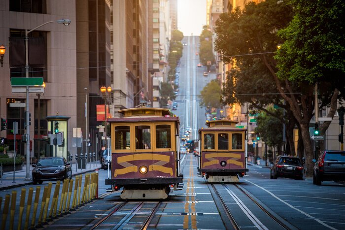 Tableau  San Francisco Cable Cars sur California Street au lever du soleil, en Californie, États-Unis