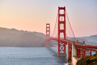 San Francisco et Golden Gate au coucher du soleil
