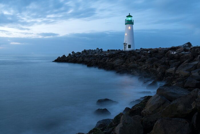 Tableau  Santa Cruz Breakwater Lighthouse (Walton Lighthouse), Pacific coast, California, United States, California at sunrise Lighthouse in the Santa Cruz Small Craft Harbor in Santa Cruz, California, USA