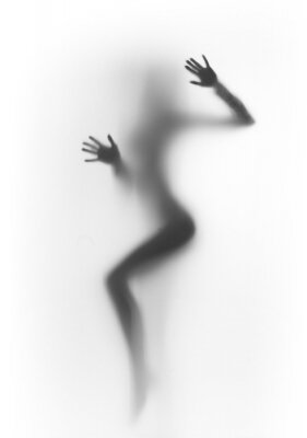 Silhouette sensuelle d'une femme dansante