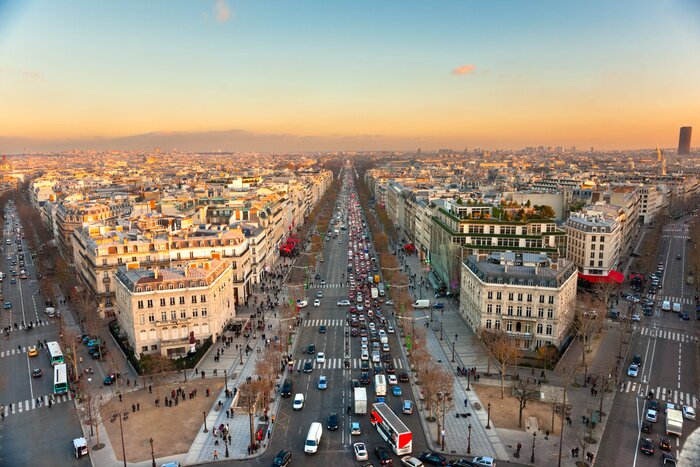 Tableau  State Tower après le coucher du soleil, Bangkok, Thaïlande .. Voir l'Arc de tr
