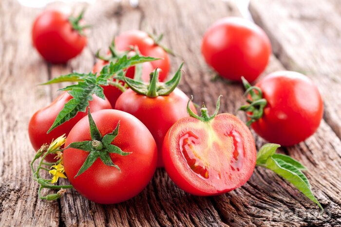 Tableau  Tomates, cuit avec des herbes pour la préservation