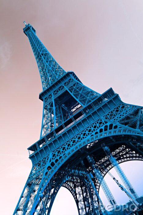 Tableau  Tour Eiffel sur fond du ciel