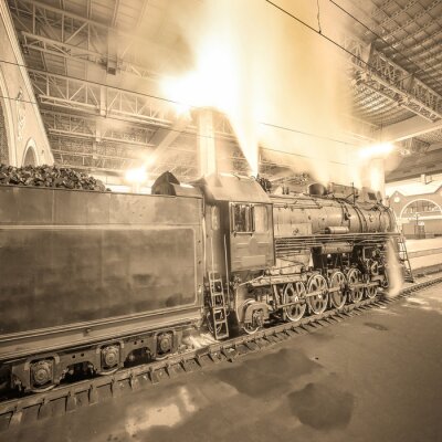 Train à vapeur en noir et blanc