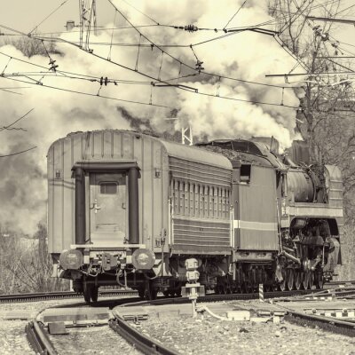 Train à vapeur noir et blanc