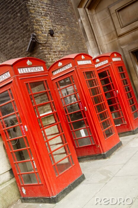 Tableau  Trois cabines téléphoniques téléphoniques à Londres