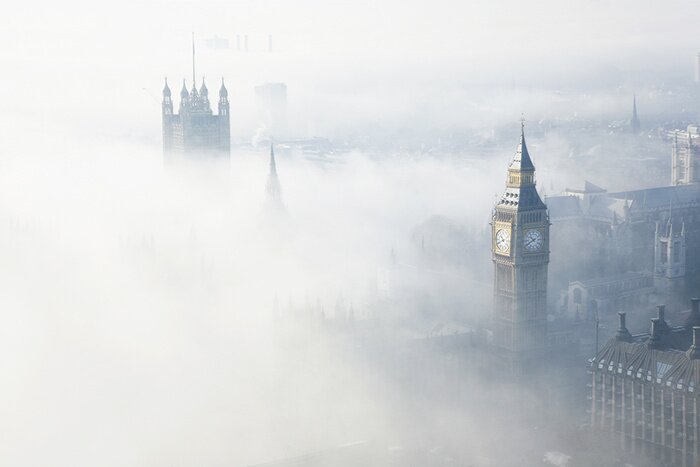 Tableau  Un épais brouillard frappe Londres