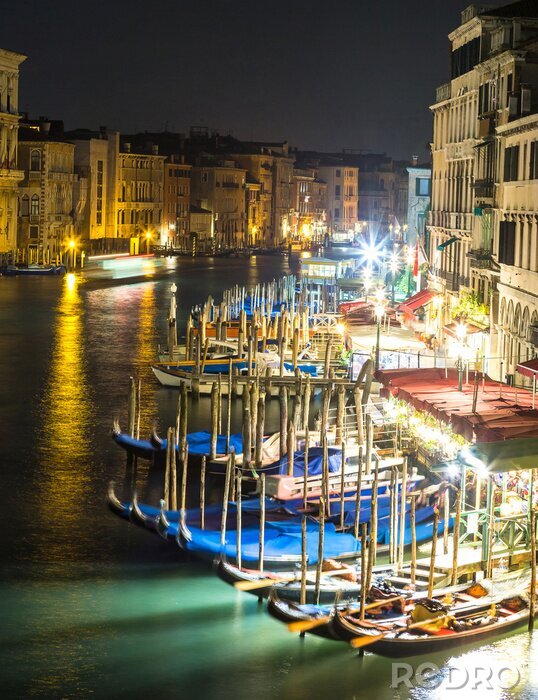 Tableau  Venise et les canaux le soir