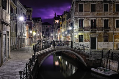 Tableau  Venise la nuit par mauvais temps